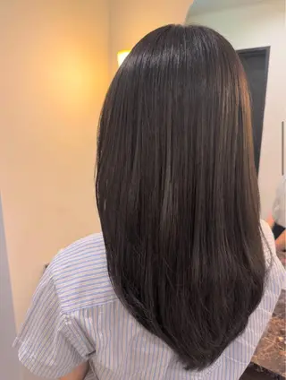 セミロング カラー Ako  カット・ 縮毛矯正モデル募集のヘアスタイル