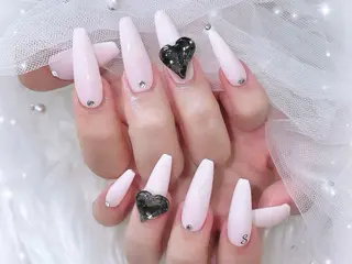 ネイル ヴ クエンのネイルデザイン