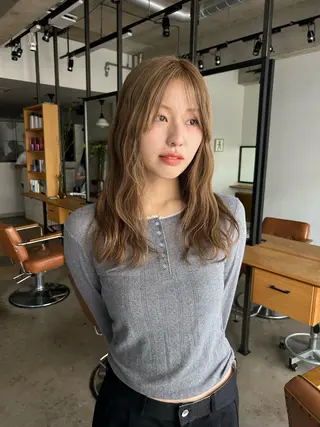 ロング カラー 透明感カラー レイヤーカット りなのヘアスタイル