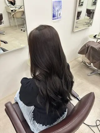 セミロング カラー 渋谷|透明感カラー 🫧🤍|rinaのヘアスタイル