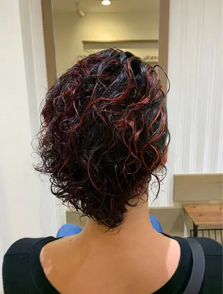 ショート カラー パーマ THE PARK キシオカのヘアスタイル