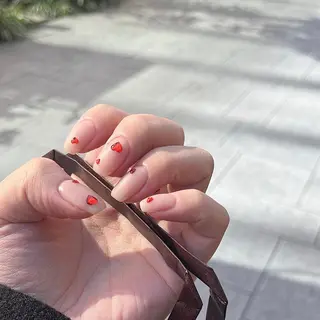 ネイル パラあり！フィルイン 美フォルムのネイルデザイン