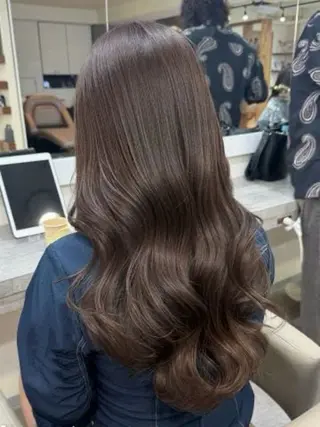 ロング パーマ 丸山 心 / 艶カラーのヘアスタイル