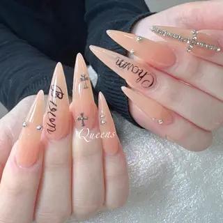 ネイル Queens ひなのネイルデザイン