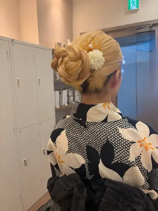 ヘアアレンジ ａｉｋａ🐩 /艶カラー/レイヤーのヘアスタイル