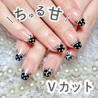 ネイル Queenie 🦋のネイルデザイン