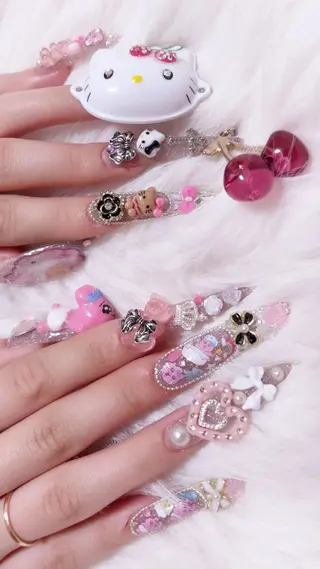 ネイル Angel tailのネイルデザイン