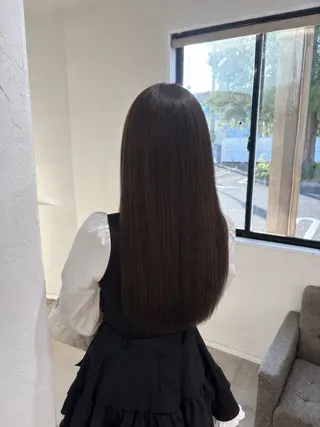 カラー ANNIE/AYU MI/ブラウンカラーのヘアスタイル