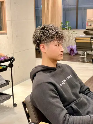 ショート メンズ 高橋 宏太郎のヘアスタイル