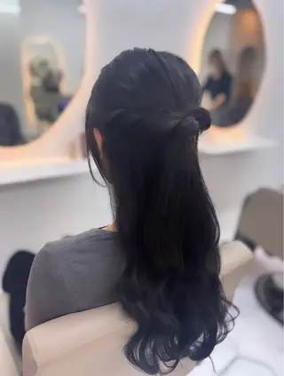 ヘアアレンジ ⋆˙⟡ひより✧˖°/ Ess熊谷🍓のヘアスタイル