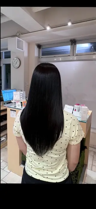 ロング カラー 碇本 莉子のヘアスタイル
