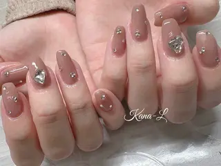 ネイル 芦辺 香奈のネイルデザイン