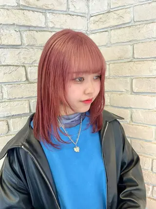 セミロング カラー ハイトーンカラー シールエクステのヘアスタイル