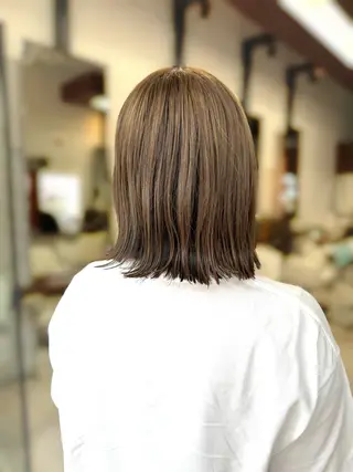 ミディアム カラー 金村 綾芽のヘアスタイル