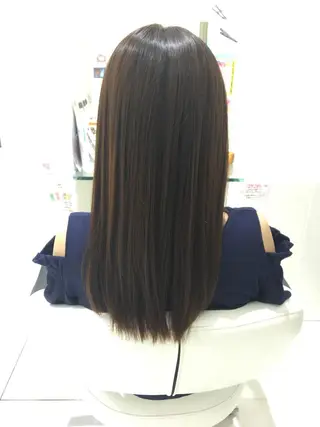 カラー MERu/高橋裕之 /レイヤー/艶カラーのヘアスタイル