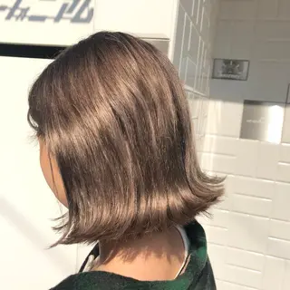 ショート カラー やまさきえりこ ニュアンスパーマのヘアスタイル