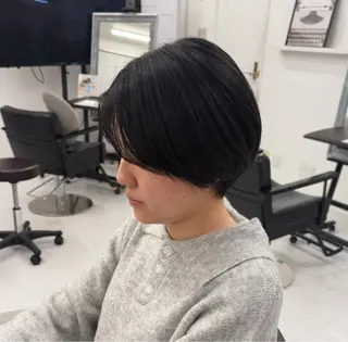 ショート 榎本 雪来のヘアスタイル