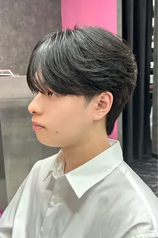 ショート カラー メンズ メンズスタイリスト 前田雄輝のヘアスタイル