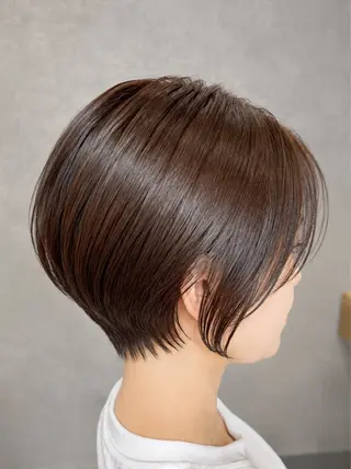 ショート カラー ショート✖️縮毛矯正 ✂️秋山知穂✂️のヘアスタイル