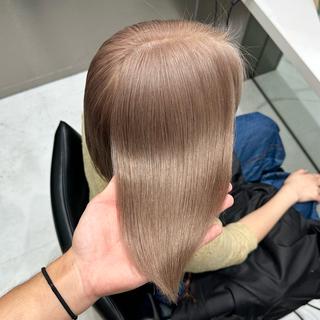ロング カラー 💫艶ハイトーン×髪 質改善💫リュウトのヘアスタイル