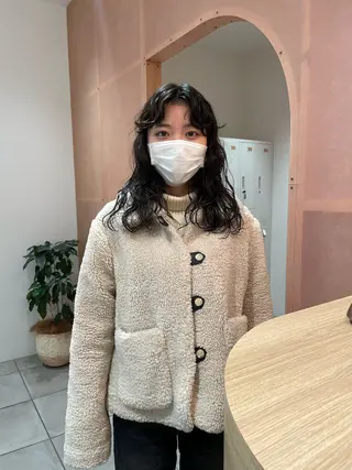 セミロング パーマ 前原  千尋のヘアスタイル