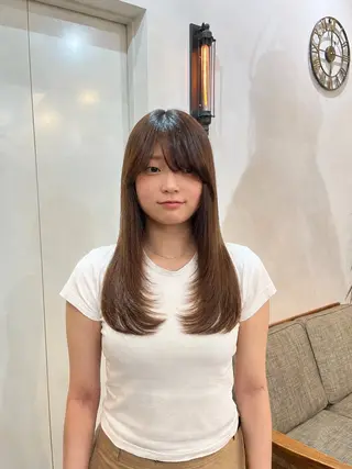 ロング レイヤーカット✩. しみずこなねのヘアスタイル