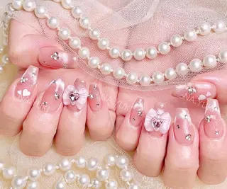 ネイル 🌷 Mooning 🌷のネイルデザイン