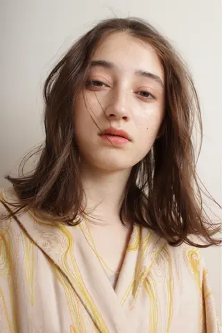 ミディアム manami (sibell)のヘアスタイル