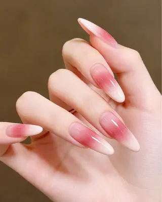 ネイル いちごちゃん Aureaのネイルデザイン