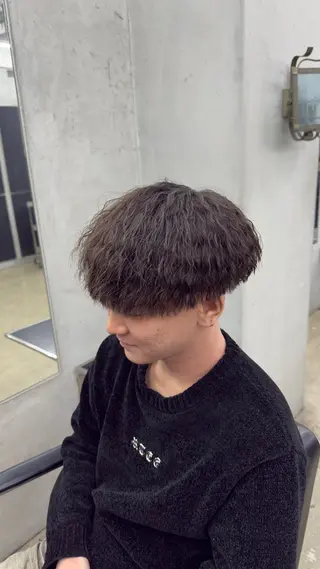 パーマ メンズ 田中 辰弥のヘアスタイル