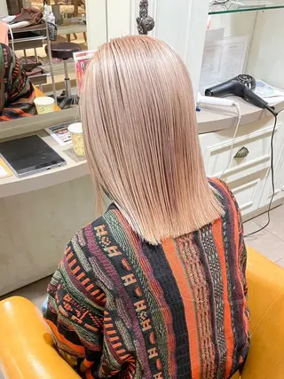 ミディアム カラー obje't cielのヘアスタイル