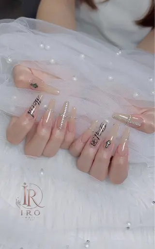 ネイル IRO Nail Studioのネイルデザイン