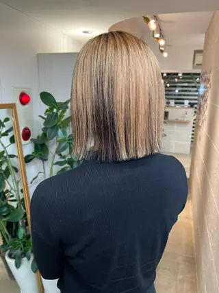 ミディアム カラー ✨️今だけ無料✨️ 鶴田みなみのヘアスタイル