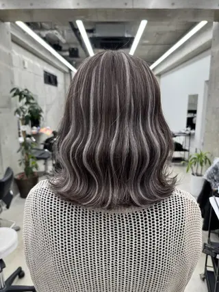 ミディアム 中道 晶のヘアスタイル