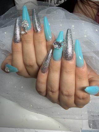 ネイル Golyn Nailのネイルデザイン