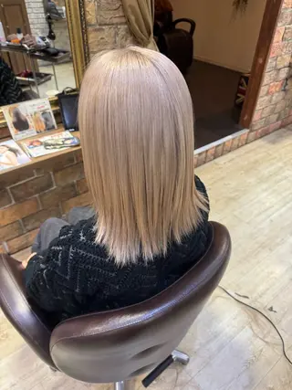 ミディアム 古川 流久のヘアスタイル