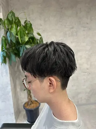 ショート パーマ メンズ ユウ🪄 パーマ指名No1のヘアスタイル