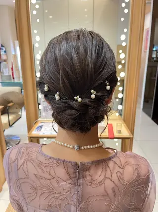 セミロング ヘアアレンジ なつな/ 透明感カラーのヘアスタイル
