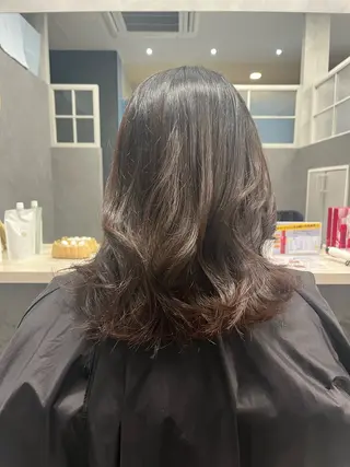 ミディアム 加藤 碧唯のヘアスタイル