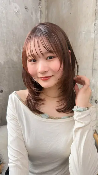 ミディアム カラー 🪐レイヤー/縮毛 矯正/加野彩果🪐のヘアスタイル