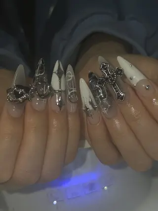 ネイル 💊大阪/心斎橋 moni🧠のネイルデザイン
