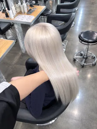ロング カラー 🌈横浜ハイトーン 美容師🌈のヘアスタイル
