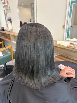 ミディアム 安谷屋 こはるのヘアスタイル