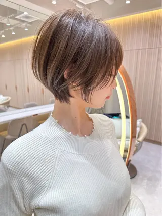 ショート カラー 美髪縮毛矯正✨🫧 レイヤー川村利幸のヘアスタイル