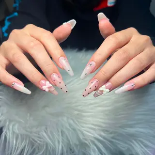 ネイル Anmi Nail 新宿のネイルデザイン