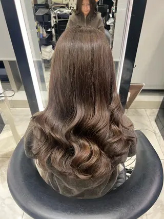 ロング コテ巻きパーマ💙 シノヤユイのヘアスタイル
