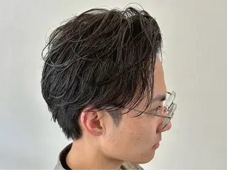 ショート センターパート 韓国ヘア・綾也のヘアスタイル