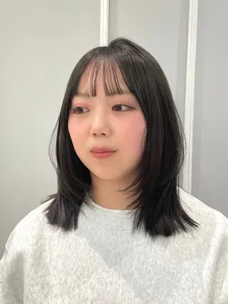 ミディアム カラー 🩶赤み消しカラー 🐈⬛荻野美思🐾のヘアスタイル