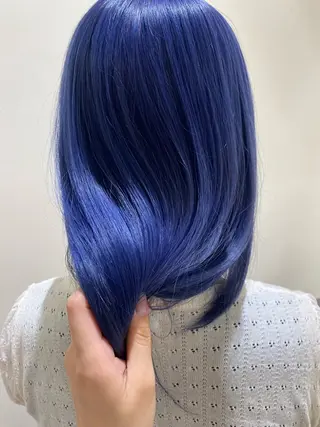 ショート カラー ハイトーン/ デザインカラー/カナのヘアスタイル