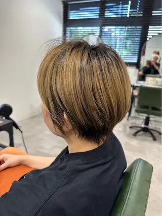 ショート カラー アルト 【blanc】春日のヘアスタイル